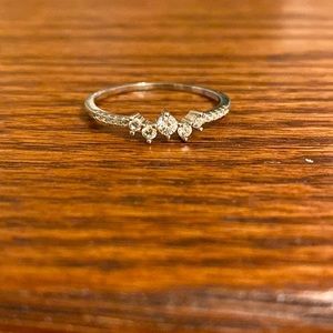 Sterling Sliver Dainty Ring!